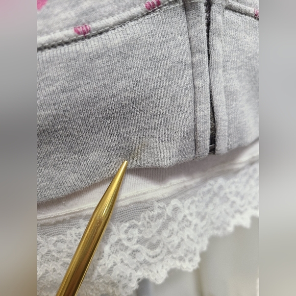 ♡ Y2K ♡ Aeropostale Heart Hoodie Baby Pink Fur Hood & Pompoms - Picture 11 of 12